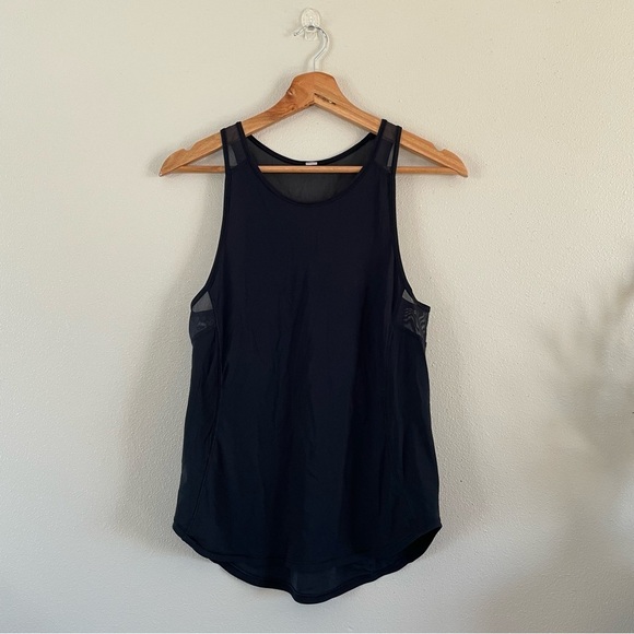 Lululemon | Sculpt Tank in Black, size - Picture 2 of 8
